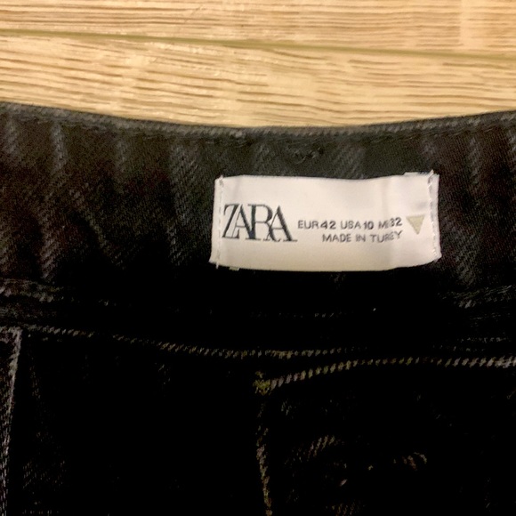 Zara Wide Leg High Rise Black Jeans Straight Leg Raw Hem Size 10 - Picture 2 of 4